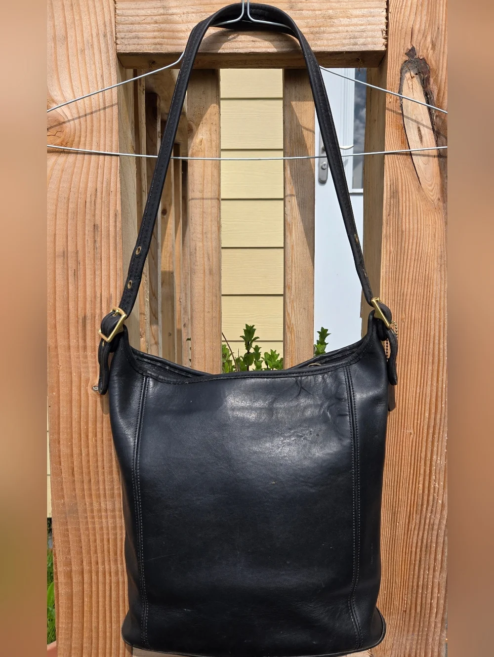 Vintage Coach Black Leather Shoulder Bag - Picture 2 of 12